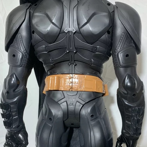 Batman Begins Action Figure 32” Christian Bale DC Comics The Dark Knight Trilogy - Picture 11 of 11